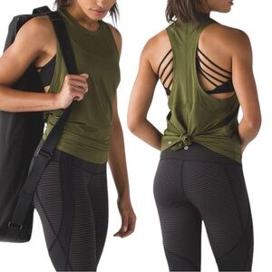 lululemon athletica Conduit Singlet Tank Size 4 Yoga Activewear Pilates Outdoors